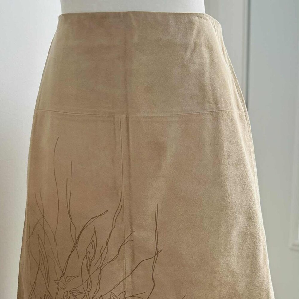Kenneth Cole New York Sand Suede Botanical-Print Midi Skirt – US 12 - Picture 4 of 13